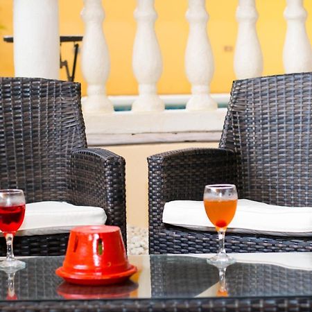Beverly'S Oasis Suites 斯卡伯勒 外观 照片