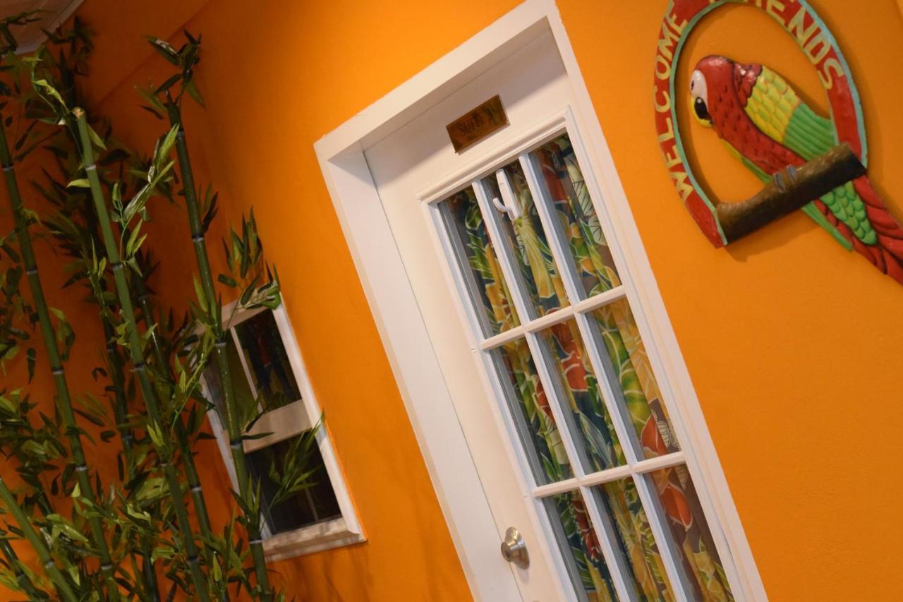 Beverly'S Oasis Suites 斯卡伯勒 外观 照片